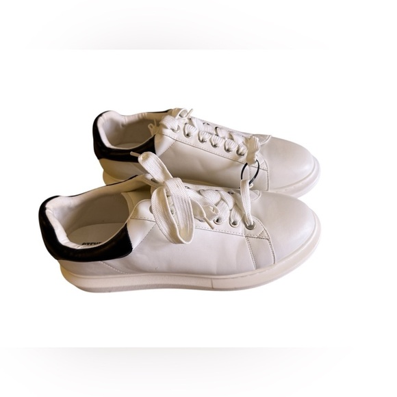 Steve Madden Other - STEVE MADDEN FROSTED WHITE   And Black  SNEAKERS  MEN'S US Size 14 M